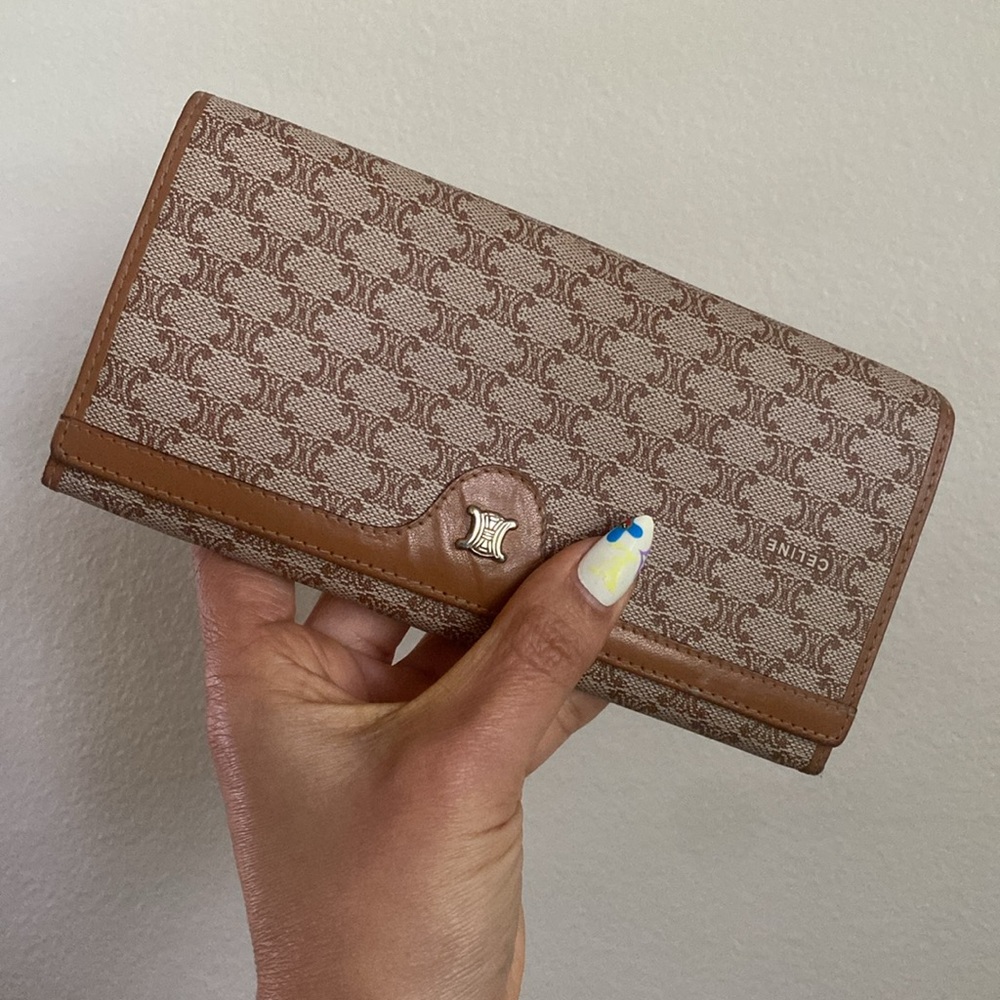 CELINE bifold kiss lock Wallet - Picture 5 of 13